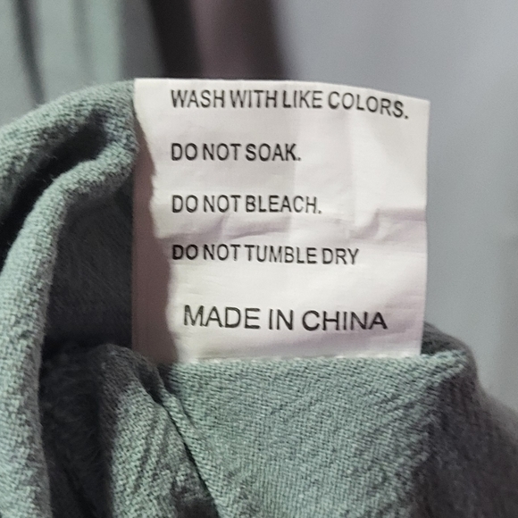 SHEIN Women's Green Smocked Short Puffed Sleeve Midi Dress Size Small EUC 🐈 - Picture 7 of 7